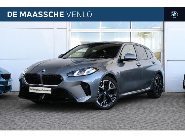 BMW 1-SERIE 120 M Sport Automaat / Sportstoelen / M Adaptief onderstel / Achteruitrijcamera / Getint glas / PDC