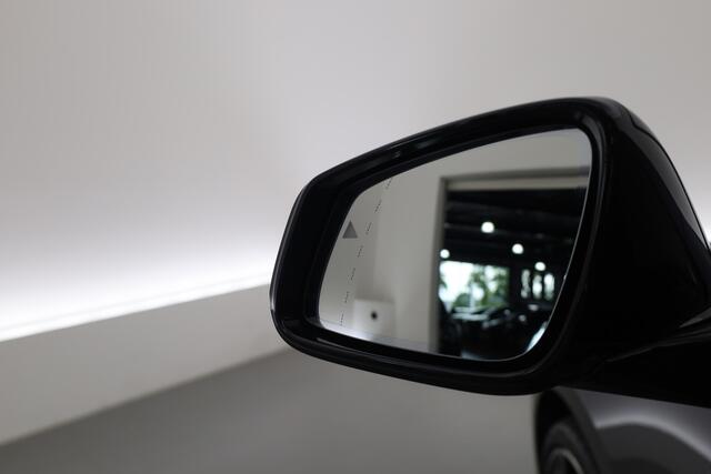 BMW 1-SERIE 128ti 265PK M-Sport Pro | Rijklaar! | Dig. Cockpit | HUD | Harman/Kardon | Adapt. Cruise | Dodehoek | Leder/Alcantara | Stoelverw. | Camera+PDC | Sfeerverl. | NAV+App.Connect | LED | DAB | Climate V