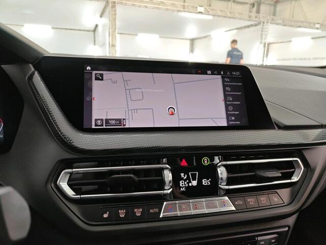 BMW 1-SERIE 118i Business Edition NL-AUTO | NAVI | STUUR EN STOEL VERWARMING