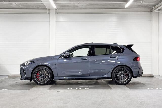 BMW 1-SERIE 120 M Sport Design Edition | M-Sport Pro | Premium Pack | Harman/Kardon | Comfort Access | Panoramadak