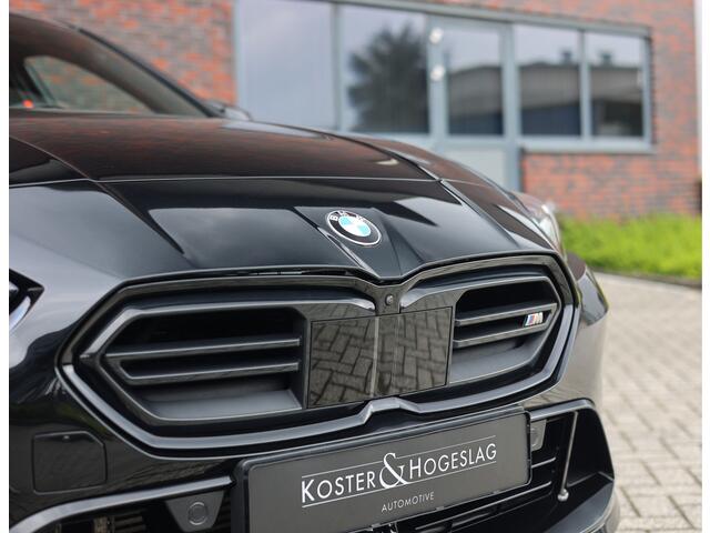 BMW 1-SERIE M135i xDrive | M Performance - Pano - Harman Kardon