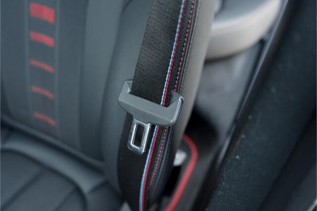 BMW 1-SERIE 128ti High Executive M-Sport Pro Pano ACC Stuur & Stoelverw