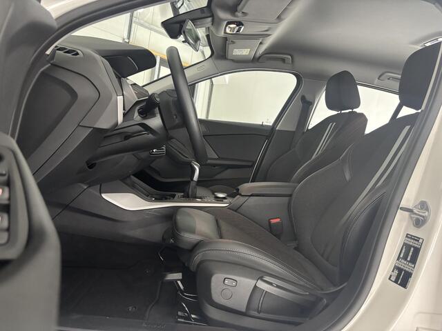 BMW 1-SERIE 116i | CARPLAY | CLIMA | STOELVERW. |