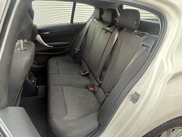 BMW 1-SERIE 120i Executive | Nieuw binnen | Stoelverwarming | Navi