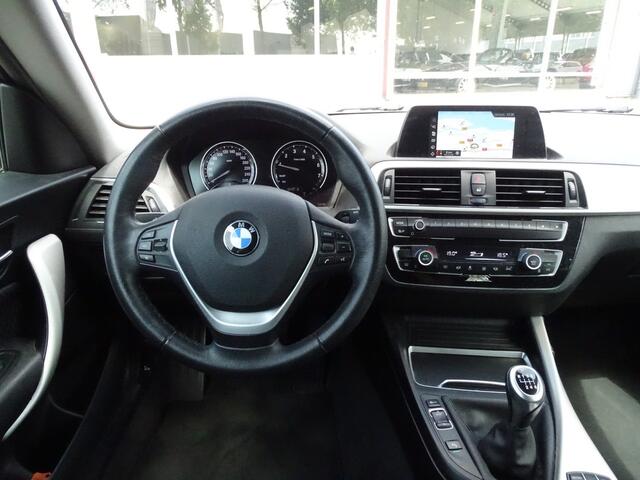 BMW 1-SERIE 118i Executive | LED | Navi | Bluetooth