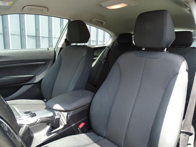 BMW 1-SERIE 118i Executive | LED | Navi | Bluetooth