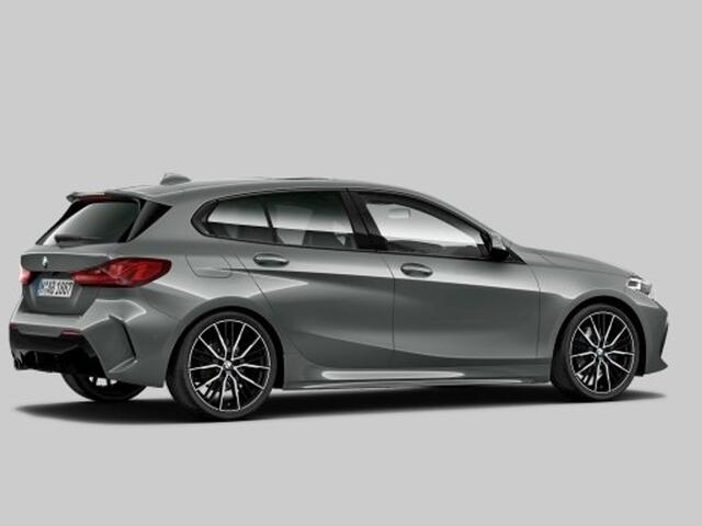BMW 1-SERIE 118i M-Sport | Panoramadak | Harman Kardon | Adapt. Cruise Control