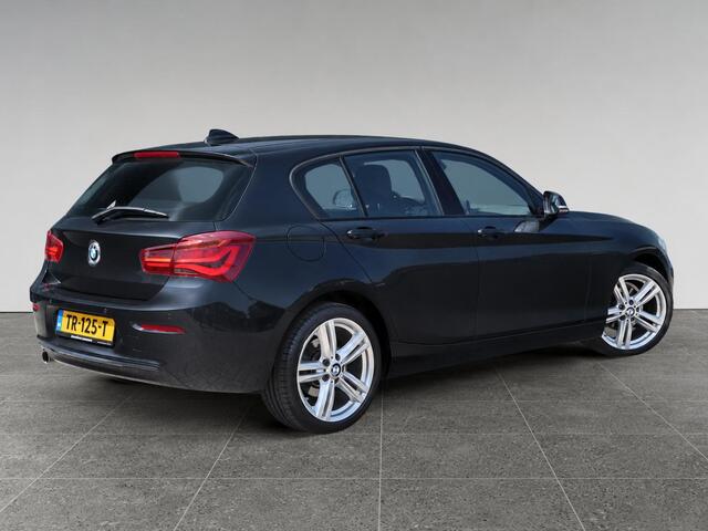 BMW 1-SERIE Executive 118i 136pk AUTOMAAT | NAVI | 18 INCH LM-VELGEN | CLIMA | LED |