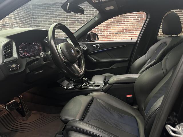BMW 1-SERIE M135i xDrive Executive