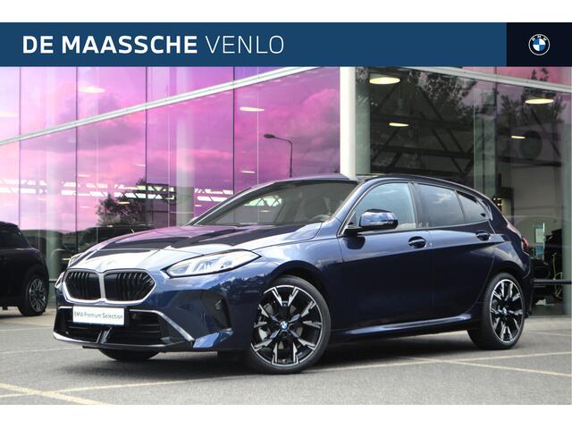 BMW 1-SERIE 120 M Sport Automaat / Sportstoelen / M Adaptief onderstel / Achteruitrijcamera / Stoelverwarming / Getint glas