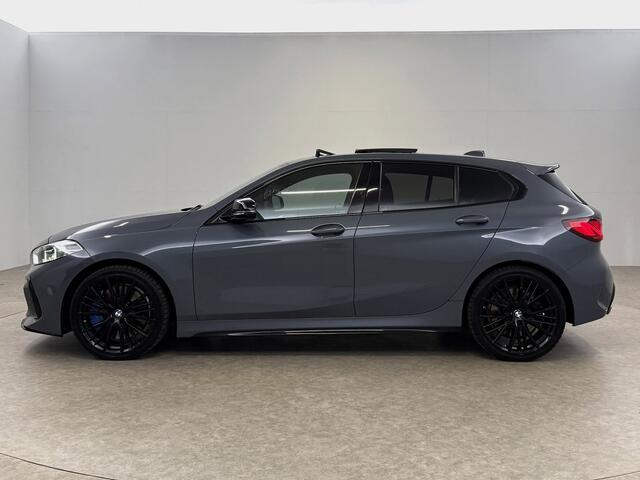 BMW 1-SERIE M135i xDrive High Executive M-Sport | Pano | HuD | Alcantara | BMW LED | Virtual | Sfeer | Carplay