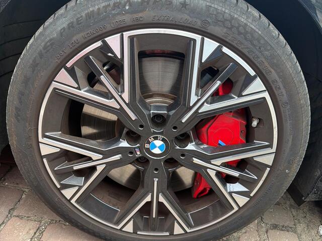 BMW 1-SERIE 120 M-Sport Pro | Panorama | Camera | Stoelverwarming | Premium Pack