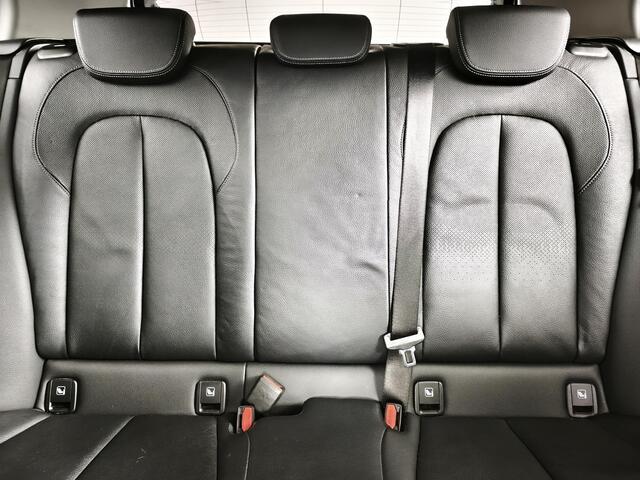 BMW 1-SERIE 118i Introduction Edition | Sport-Line | Leder | Camera | 18"Lichtmetaal | Cruise control |