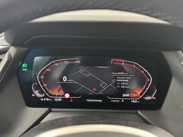 BMW 1-SERIE 118i Executive Edition | Panoramadak | Navigatie | Parkeersensoren V+A | Apple CarPlay / Android Auto | m-sport | Sport