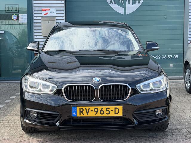 BMW 1-SERIE 118i Executive / Automaat / NAP / LED / Navi / Pdc