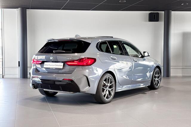 BMW 1-SERIE 118i | M Sport | Glazen Panoramadak | Stoelverwarming | Comfort Access |