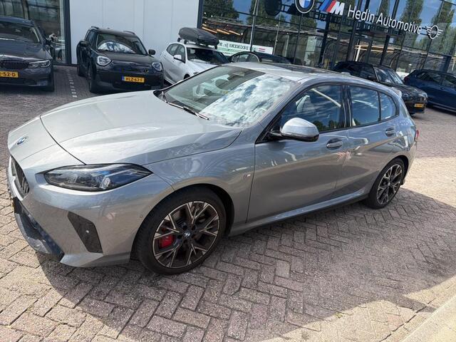 BMW 1-SERIE 120 M-Sport Pro | 18" | Camera | Panorama |