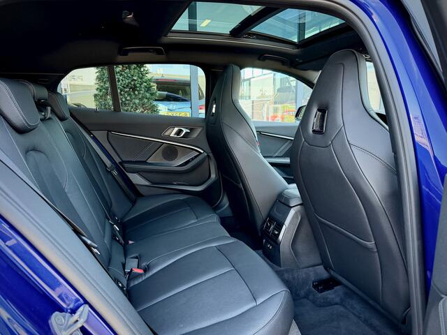 BMW 1-SERIE 120i Executive M-line LEDER PANODAK