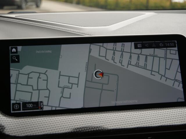 BMW 1-SERIE 118i Business Edition 136 Pk Automaat Navi / DAB / Apple Carplay / Leer / M-pakket