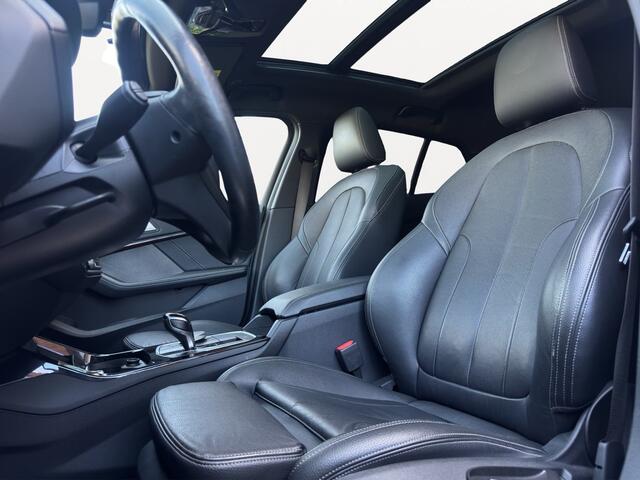BMW 1-SERIE 118i 140PK High Executive Pano Harman-Kardon Head-UP