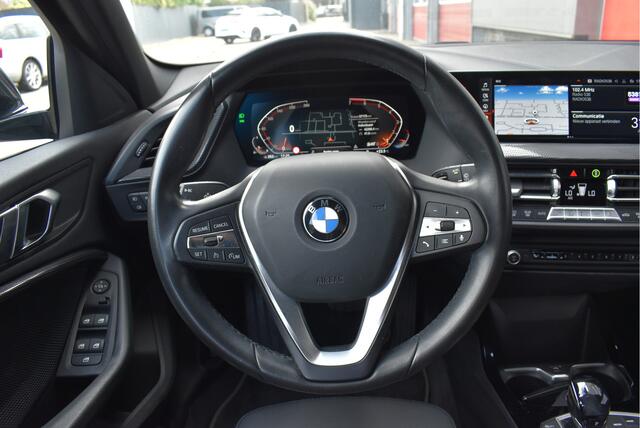 BMW 1-SERIE 118i Executive Edition Sport Line NAP, Automaat, Sportstoelen, Navi