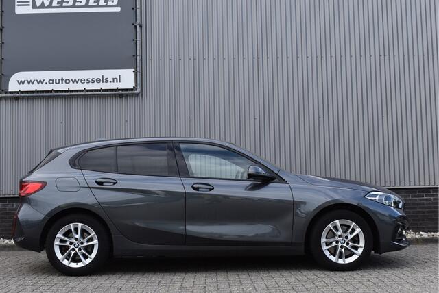 BMW 1-SERIE 118i Executive Edition Sport Line NAP, Automaat, Sportstoelen, Navi