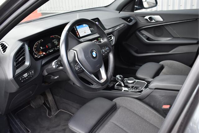 BMW 1-SERIE 118i Executive Edition Sport Line NAP, Automaat, Sportstoelen, Navi