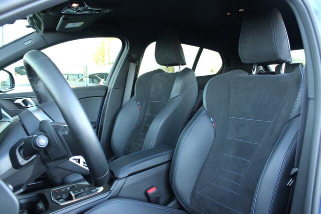 BMW 1-SERIE 120 M Sport Automaat / Sportstoelen / Achteruitrijcamera / M Adaptief onderstel / Driving Assistant