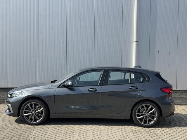 BMW 1-SERIE 120i High Executive | LPG | Leder | Apple Carplay