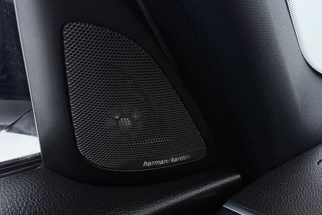 BMW 1-SERIE 118i High Executive Sport-Line (SCHUIF/KANTELDAK, GROOT-NAVIGATIE, STOELVERWARMING, SPORTS
