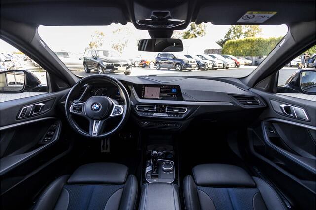 BMW 1-SERIE 120i M-Sport | Pano | Camera