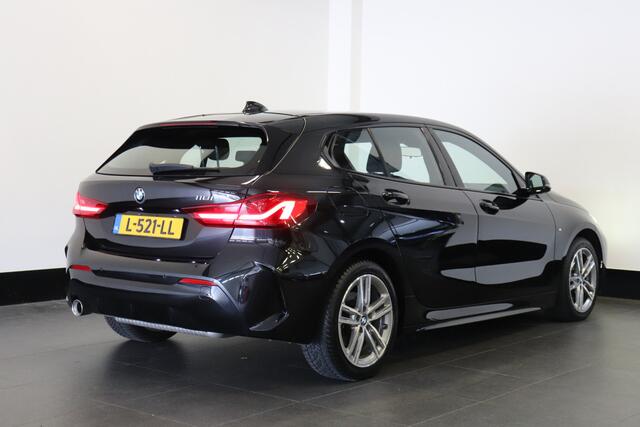 BMW 1-SERIE 118i Business Edition Plus M-Sport Dealer OH | Leder | Navi | Cruise | Carplay | Sfeer | €18.900,- incl. BTW