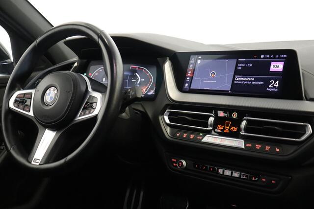 BMW 1-SERIE 118i Business Edition Plus M-Sport Dealer OH | Leder | Navi | Cruise | Carplay | Sfeer | €18.900,- incl. BTW