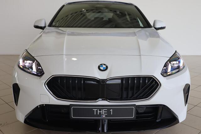 BMW 1-SERIE 123 xDrive | M Sportpakket Pro | Harman Kardon | Head-Up Display | M Adaptief onderstel | Driving Assistant Plus