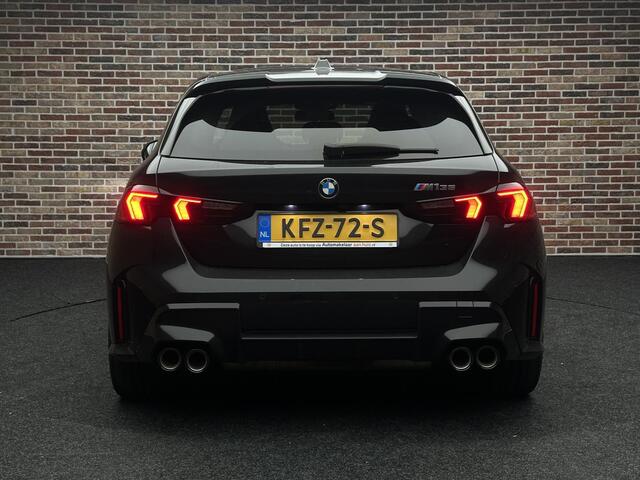 BMW 1-SERIE M135 xDrive M Sport| Pano| head up|