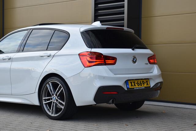 BMW 1-SERIE 118i Edition M Sport Shadow High Executive * Schuifdak * Lichtpakket * Navigatie Professional *
