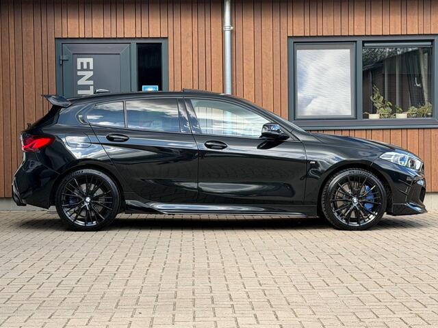 BMW 1-SERIE M135I XD. HIGH EXEC Pano Schaalstoelen Memory Head-Up