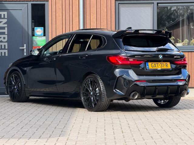 BMW 1-SERIE M135I XD. HIGH EXEC Pano Schaalstoelen Memory Head-Up