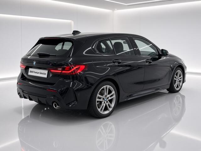 BMW 1-SERIE 120i M-Sport | Leder | Camera | Stoelverwarming | Elek. klep | Adaptieve LED koplampen
