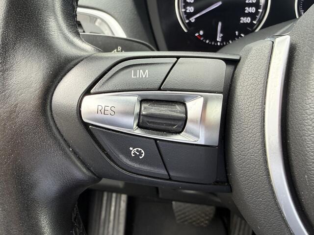 BMW 1-SERIE 118i | Sport Line | Harman/Kardon | Apple CarPlay | M-Sportstuur | Navi. Prof.