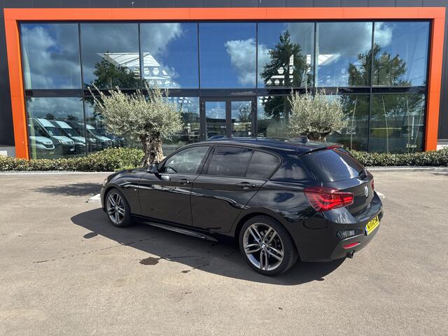 BMW 1-SERIE 118i Edition M Sport Shadow High Executive. Apple Carplay!
