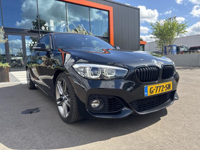 BMW 1-SERIE 118i Edition M Sport Shadow High Executive. Apple Carplay!