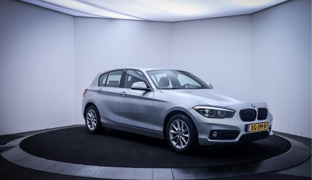 BMW 1-SERIE 118iA Sport Executive LED | NAVI | PDC V+A | CRUISE | SPORTST. | CLIMA