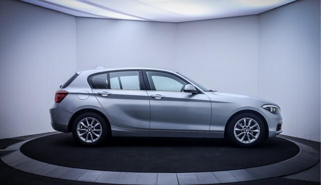 BMW 1-SERIE 118iA Sport Executive LED | NAVI | PDC V+A | CRUISE | SPORTST. | CLIMA