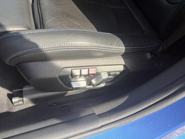 BMW 1-SERIE 118i Corporate Lease High Executive / M-PAKKET / AKRAPOVICH / LEER / AUTOMAAT / 159dkm! NAP!