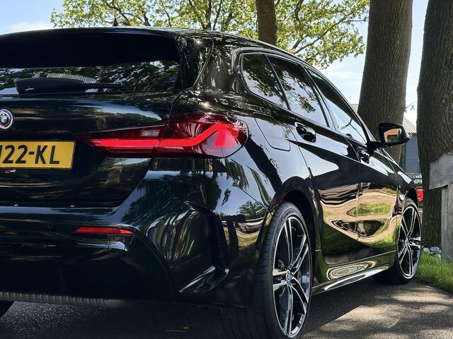 BMW 1-SERIE 118i Introduction Edition M-Sport