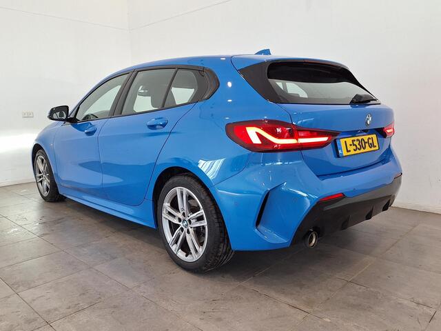 BMW 1-SERIE 118i Executive Edition | M-Sport | Camera | Stoelverwarming | Keyless