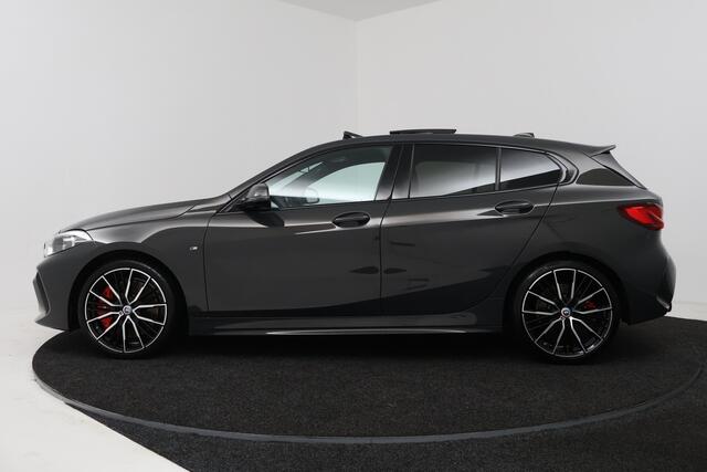 BMW 1-SERIE 120i Executive (PANORAMADAK, STOELVERWARMING, CAMERA, DEALER ONDERHOUDEN)