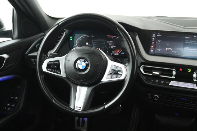 BMW 1-SERIE 120i Executive (PANORAMADAK, STOELVERWARMING, CAMERA, DEALER ONDERHOUDEN)