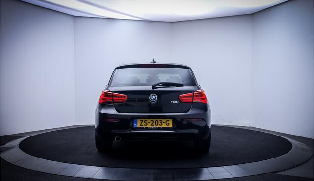 BMW 1-SERIE 116i Executive FULL LED | NAVI | CRUISE | CLIMA | METALLIC | PDC | ORIGINEEL NL